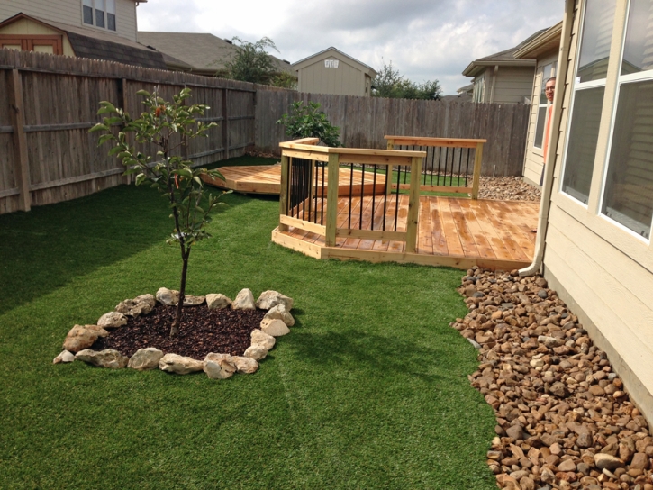 Artificial Turf New Market, Indiana Gardeners, Backyard Designs