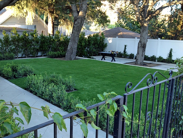 Green Lawn Bourbon, Indiana Landscape Rock, Front Yard Landscaping